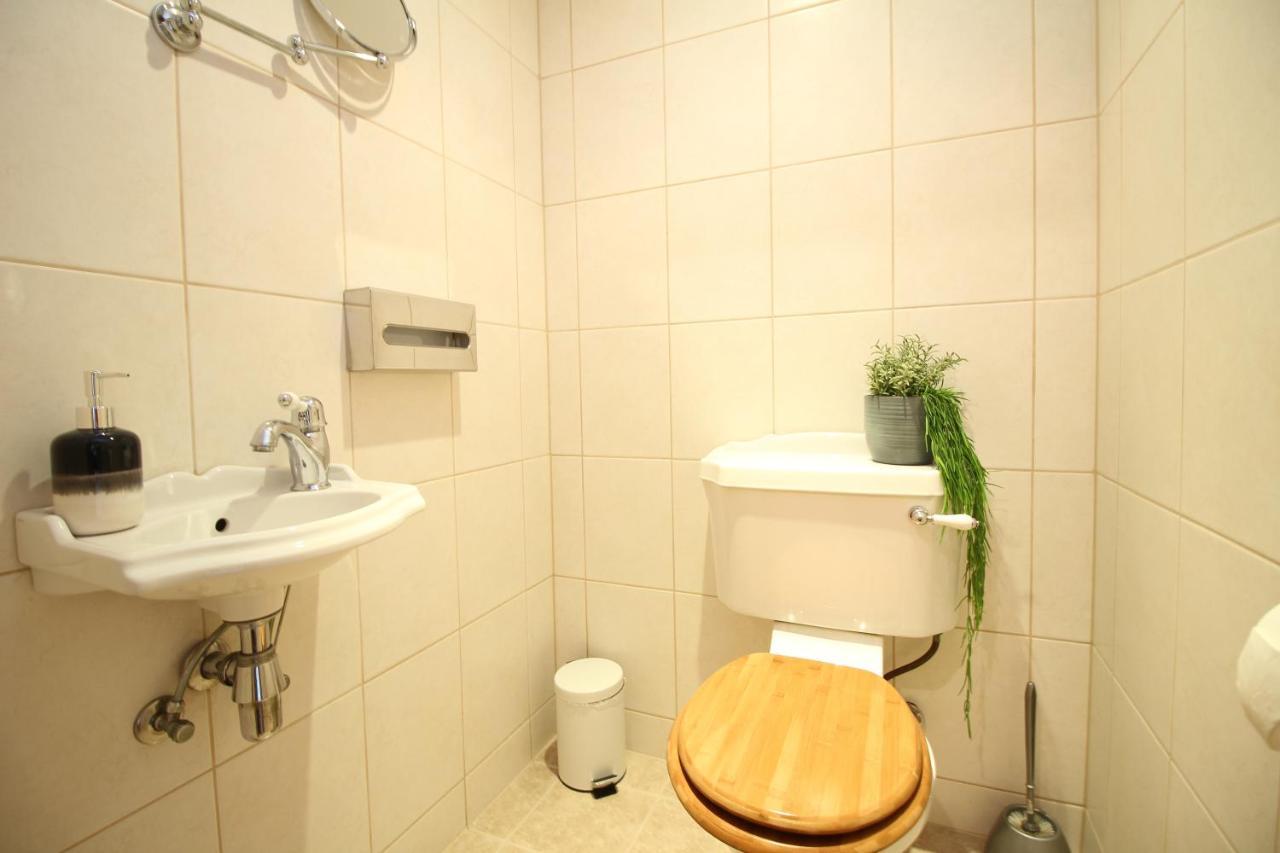 Tallinn City Apartments Roosikrantsi Exterior photo