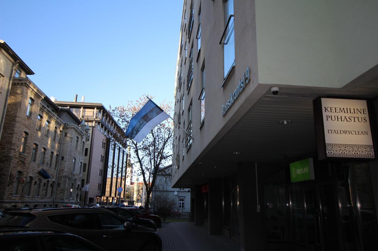 Tallinn City Apartments Roosikrantsi Exterior photo